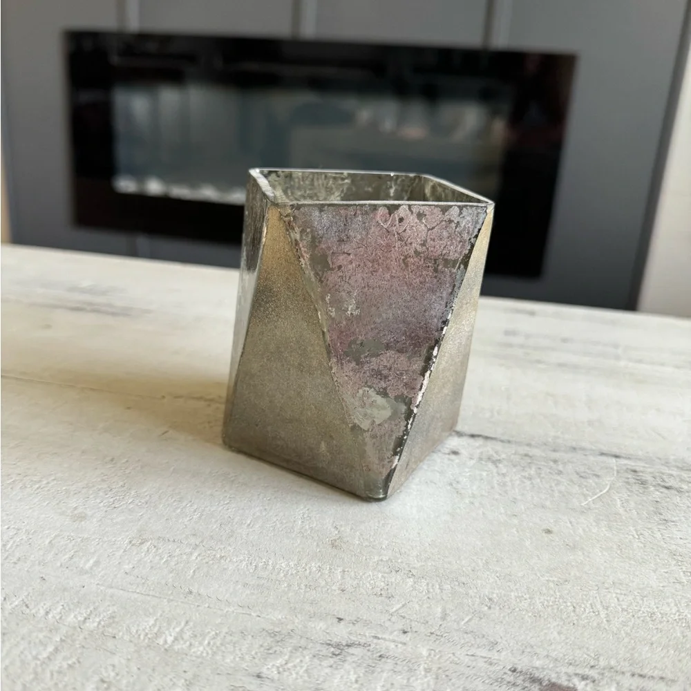Vase/candle holder